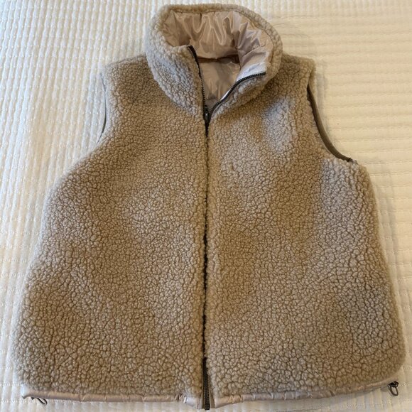 NWT Lucky Brand Reversible Women's Puffer Vest - Size L - Picture 2 of 3